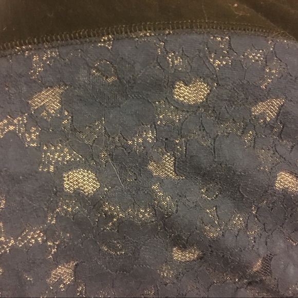 BCBG Max Azria Blue/Black Hi-Low Top- L - Picture 3 of 7